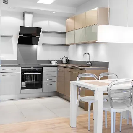 Asti Premium Apartcomplex Kusocinskiego *